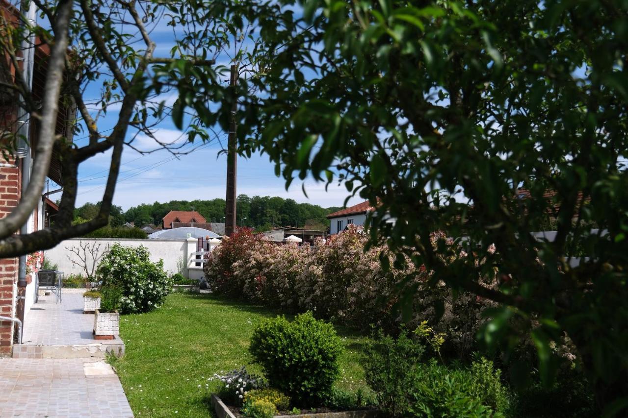 La Maison De Maria Folembray Bagian luar foto